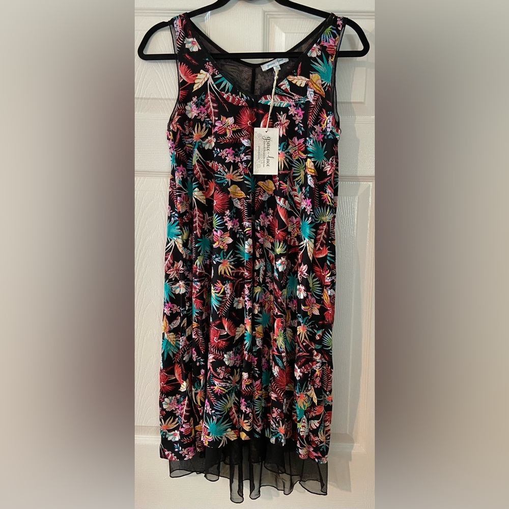 Size small NWT Grace & Lace dress